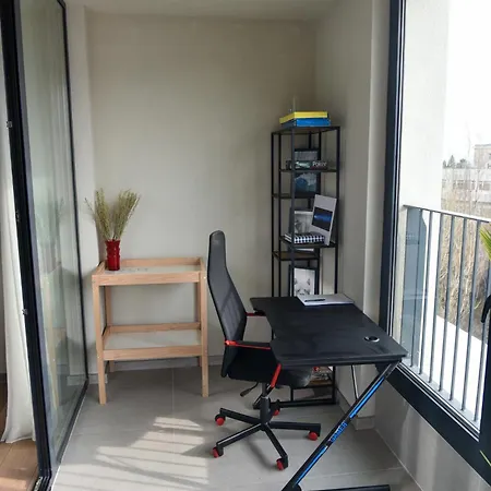 Sunlit Elegance Escape *